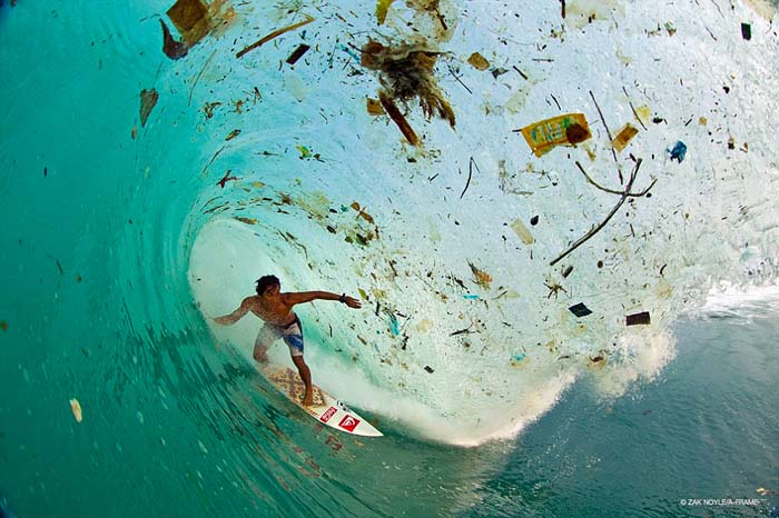 Pantai Penuh Sampah, Foto Memalukan Pariwisata Indonesia di Media Asing